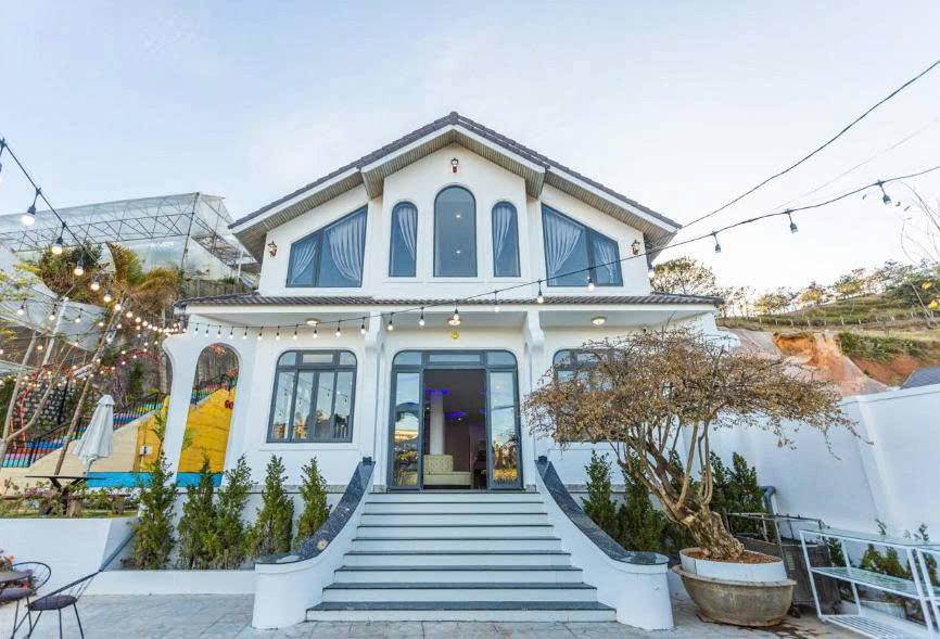 Cho Thuê Villa Đồi Đa Phú Săn Mây Sân Vườn Và Hồ Bơi Cực Chill 50 Triệu/tháng