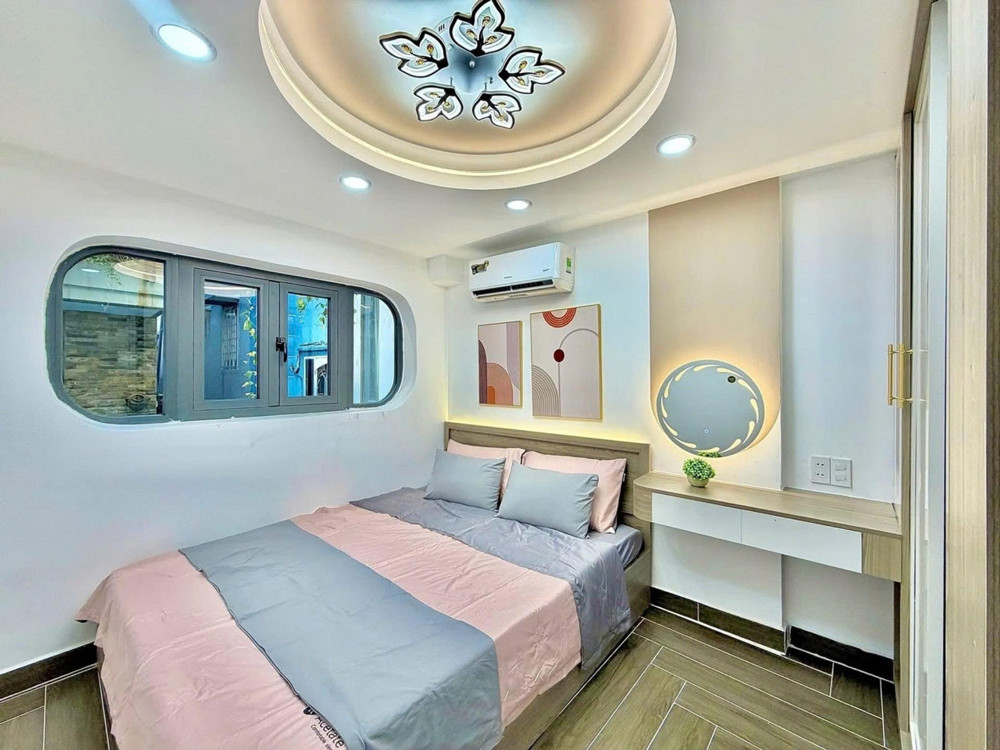 Vài Bước Ra Mặt Tiền - Nguyễn Trọng Tuyển, Phú Nhuận - 4 Tầng Sân Thượng - 2 Mặt Hẻm Cực Thoáng