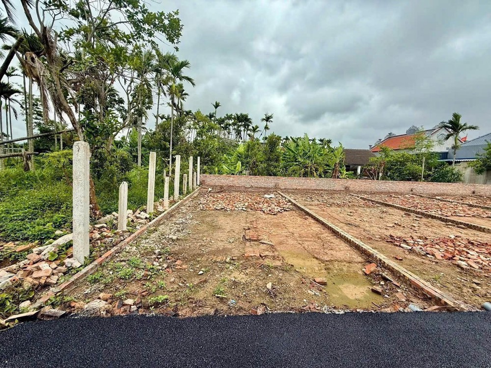 Lô Đất Đẹp Tổ 4 Hòa Nghĩa - Ngang 5M - Ngõ Nhựa Ô Tô Vào Tận Cửa