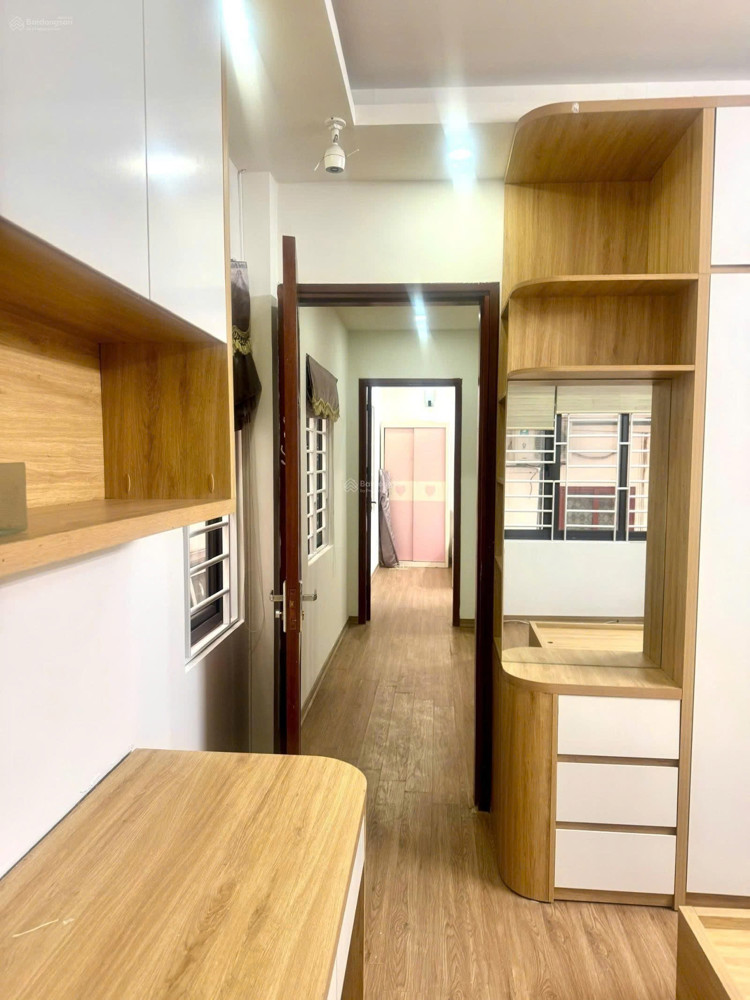 Bán Nhà 40M2, 5 Tầng, 6Pn+ Nội Thất, Ôtô Đỗ Cửa, 2 Mặt Thoáng, Cách Đường Chính 20M Tại Trung Văn,