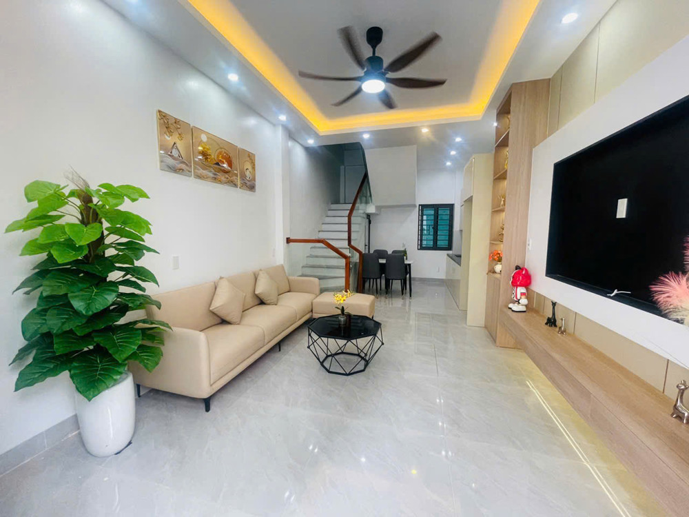 Bán Nhà 4 Tầng Trung Tâm Đề Thám - Bồ Xuyên - Tp Thái Bình Cũ