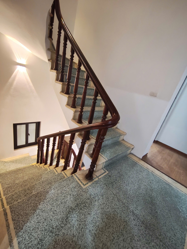 76M² Ở Tây Hồ, Giá 12.8 Tỷ — Nhiều Người Nghe Xong Phải Hỏi Lại