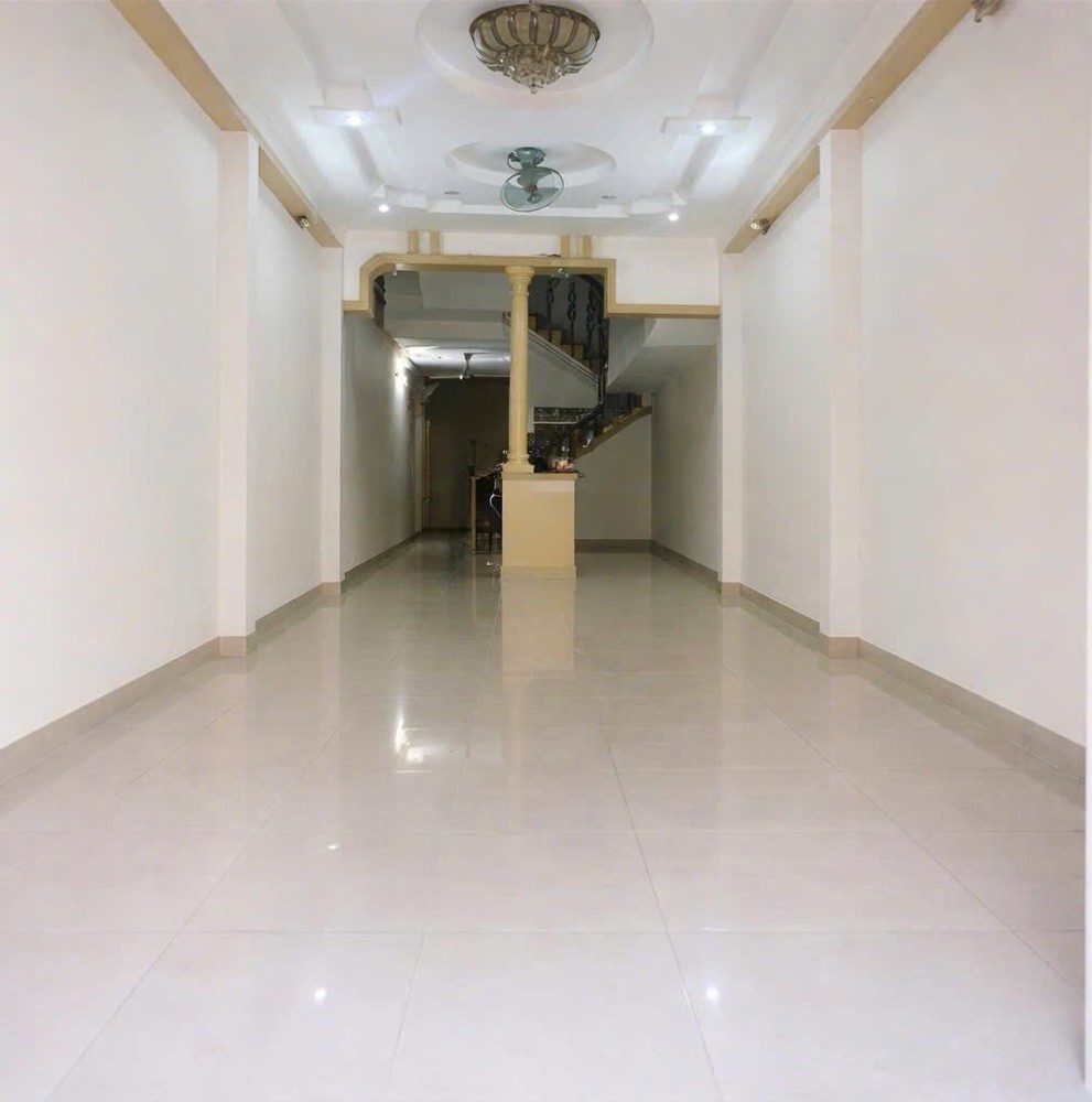 Mình Có Mặt Bằng Cho Thuê Dưới Đất Thích Hợp Làm Nail Mi Ngay Chợ Tân Phú, Hồ Chí Minh