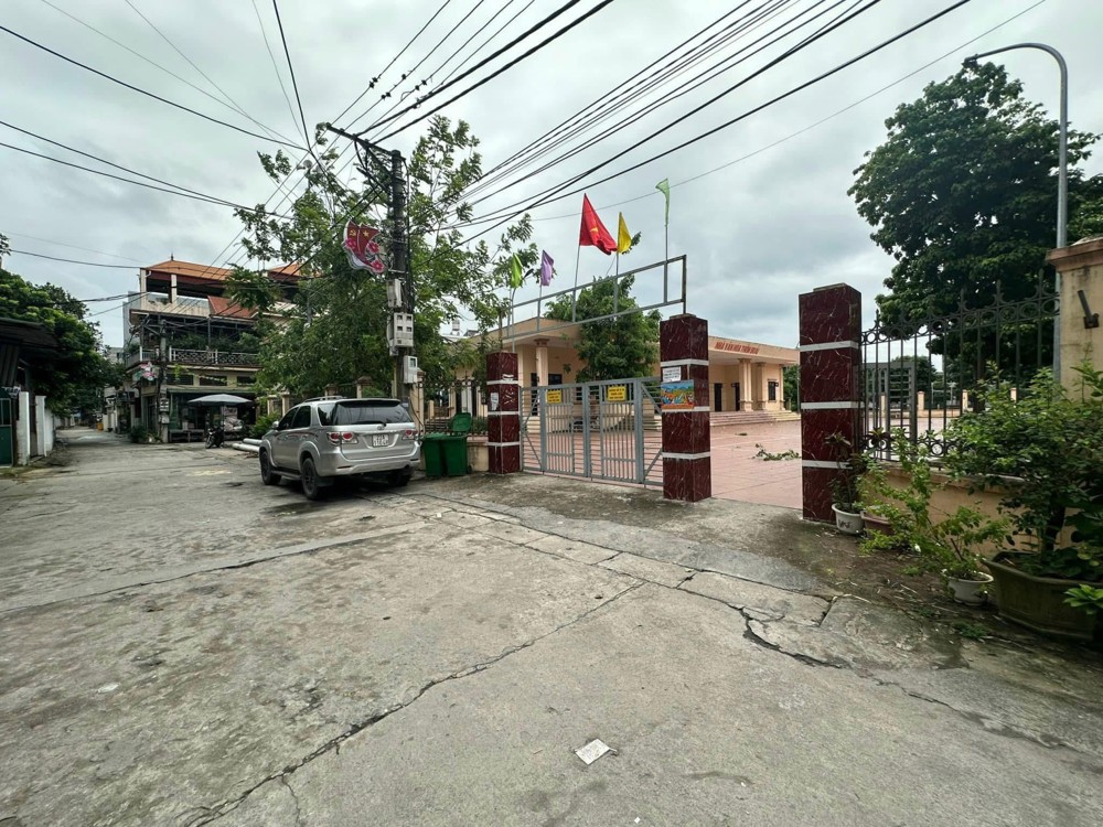 Chỉ #2,3 Tỷ Có Ngay 1 Lô Tại Thôn Đoài, Việt Hùng, Đông Anh. 52M2