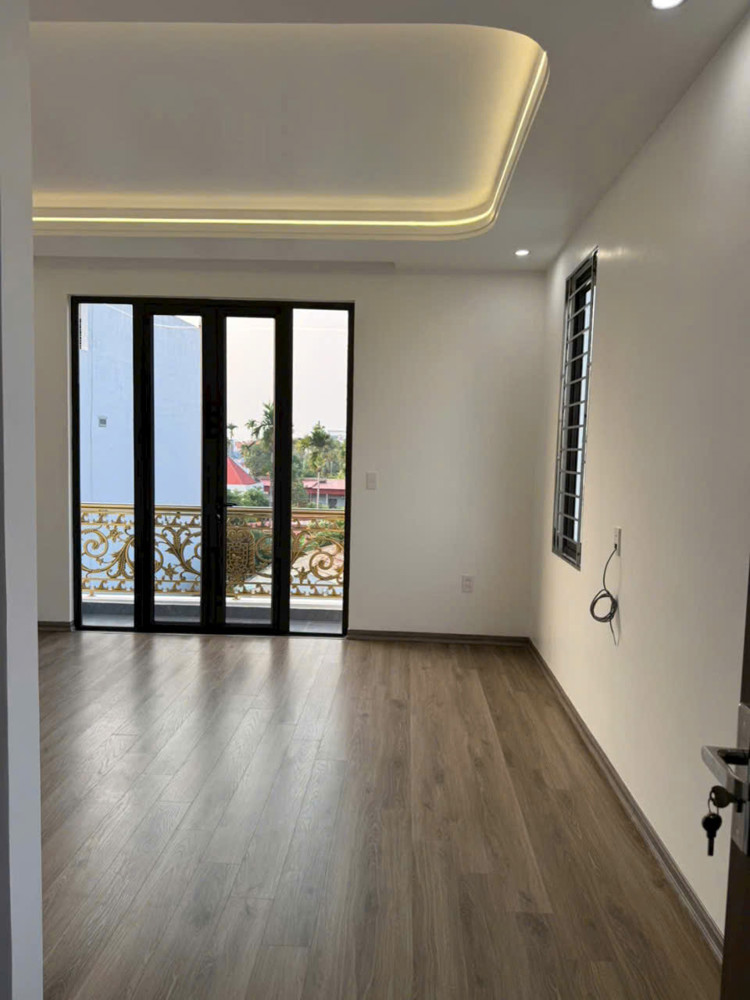 Bán Nhà 4 Tầng Mặt Đường Nam Hải – Đông Hải – Giá 5,2 Tỷ