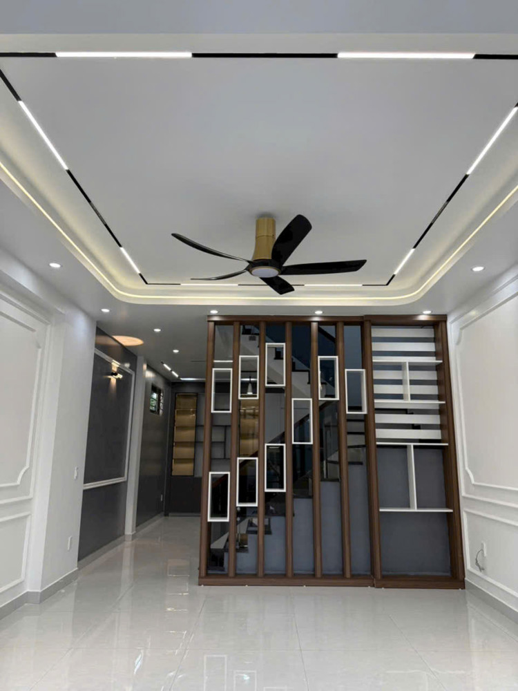 Bán Nhà 4 Tầng Mặt Đường Nam Hải – Đông Hải – Giá 5,2 Tỷ