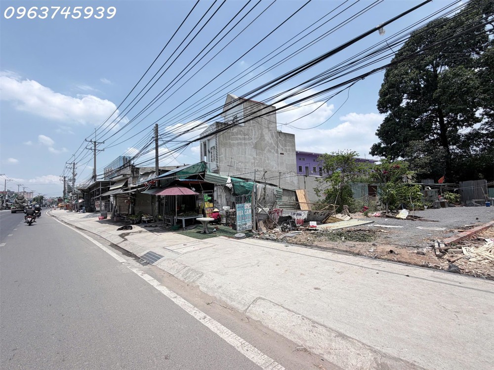 Tọa Độ Giao Thương Sầm Uất, Mặt Tiền Liên Huyện, 150M2, Ngang 5M, Dài 30M, 1 Tầng, 5.3 Tỷ, Thuận An