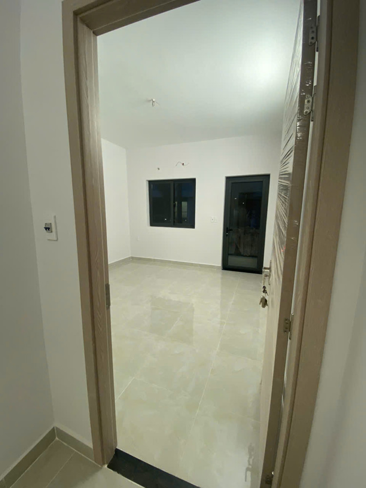 Bán Nhà Mặt Tiền Hoàng Minh Giám – Vị Trí Đẹp Gần Sân Bay