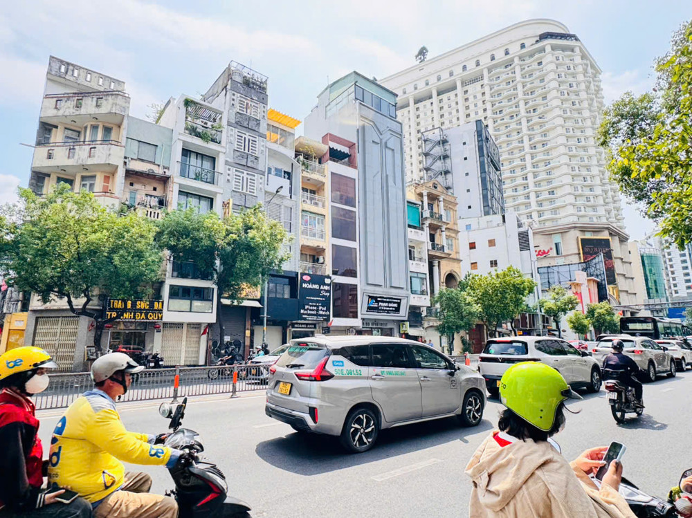 Bán Tòa Nhà 7 Tầng Mặt Tiền Nam Kỳ Khởi Nghĩa, Quận 3- Chỉ 19T- Khu Vip Nhất Cung Đường Thương