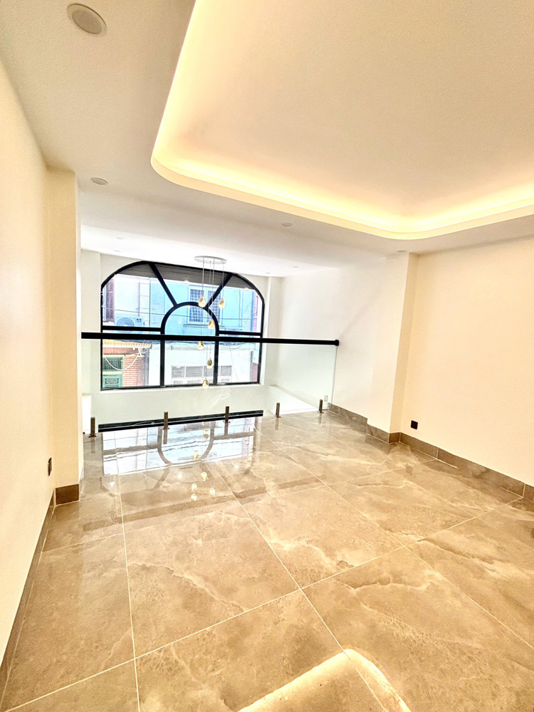 Cho Thuê Nhà Mới 100% – Thang Máy – Ô Tô Tận Cửa – Phù Hợp Văn Phòng, Spa, Studio