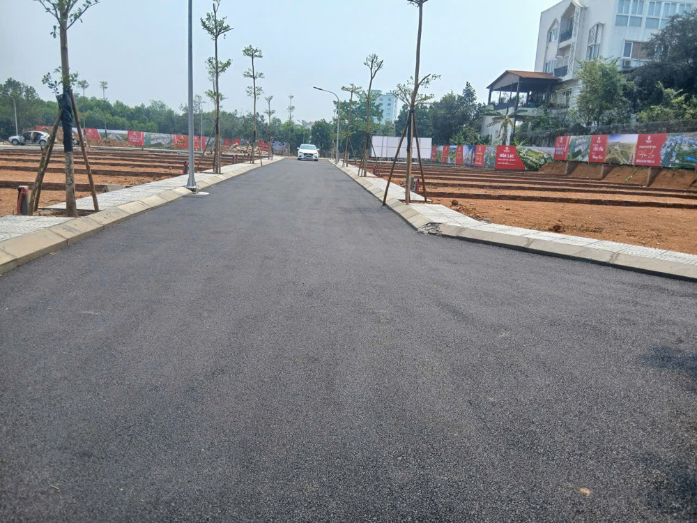 Cần Bán Nhanh Lô Đất Đẹp Hoà Lạc – 100M² Full Thổ Cư