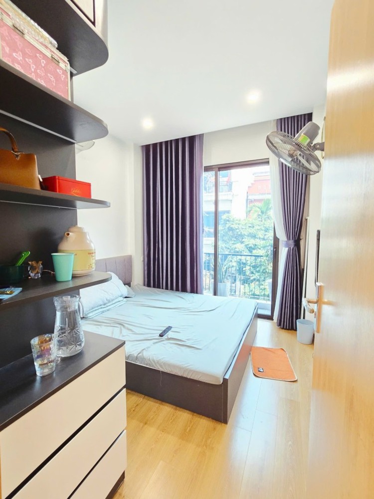 Nhà Mới- Đẹp 5 Tầng Ngõ Thông Ô To Chánh Kinh Doanh Đỉnh 40M2 X 9 Tỷ.sài Đồng-Long Biên