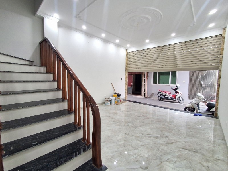 Bán Nhà 5 Tầng Ngõ Thông Ô Tô Qua- Vào Nhà 52M2 X 9Tyx. Sài Đồng-Long Biên