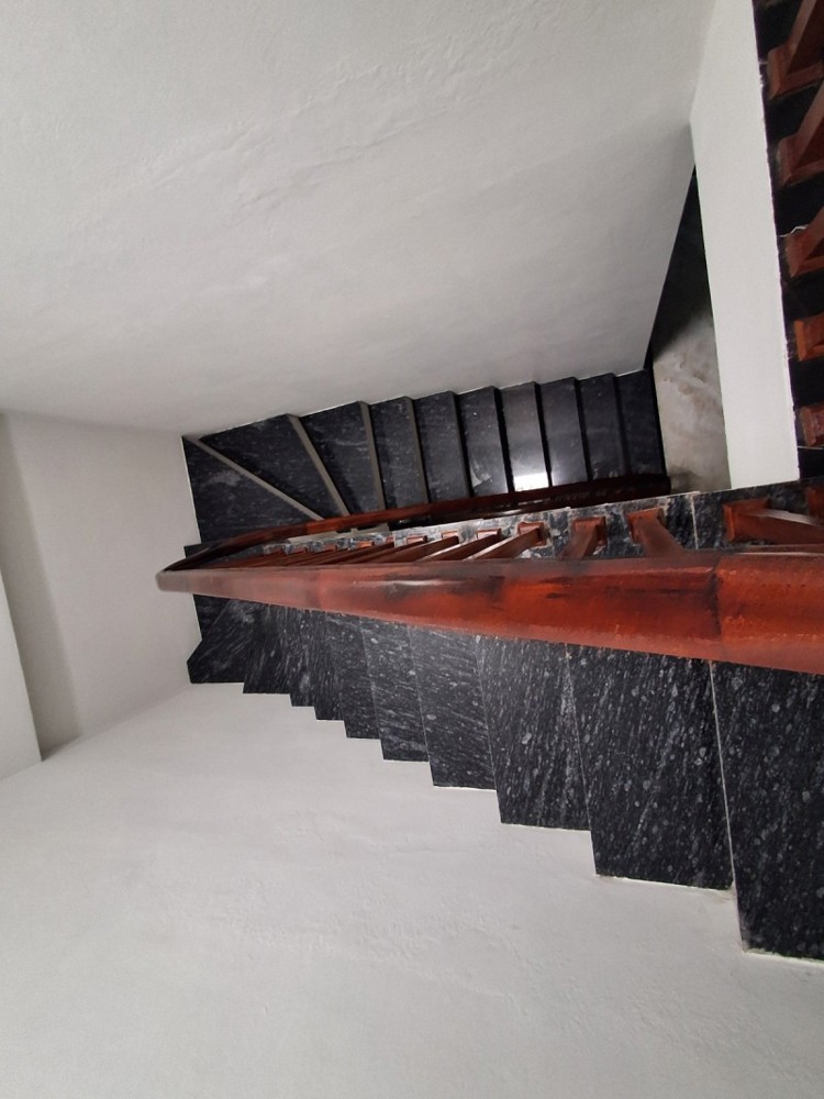 Bán Nhà 5 Tầng Ngõ Thông Ô Tô Qua- Vào Nhà 52M2 X 9Tyx. Sài Đồng-Long Biên