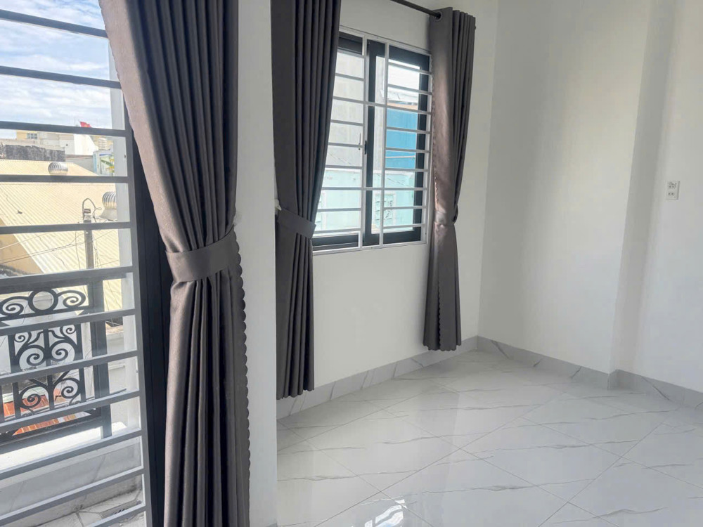 Bán Nhà 2 Tầng Trung Tâm Tp Đồng Nai,Shr, Full Nội Thất Cao Cấp,Gần D2d
