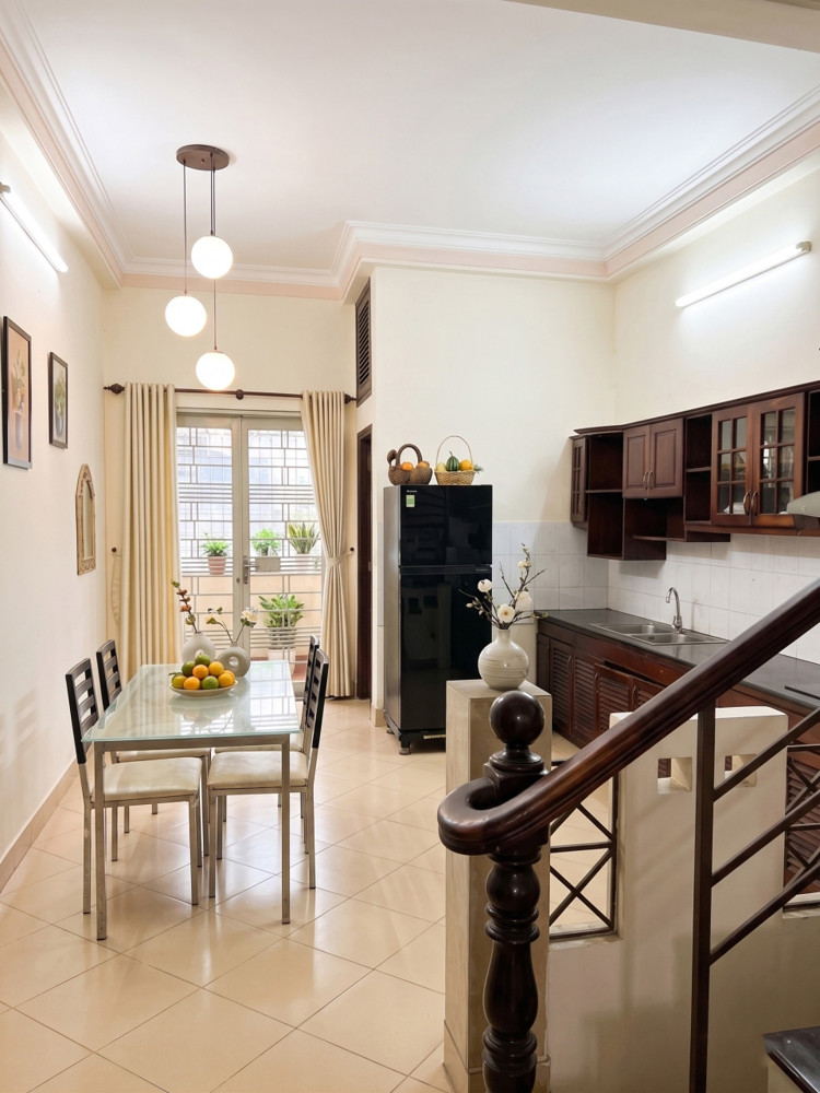 H2291 Nhà 4 Tầng View Công Viên - Kinh Doanh Đỉnh Sát Làng Hoa!