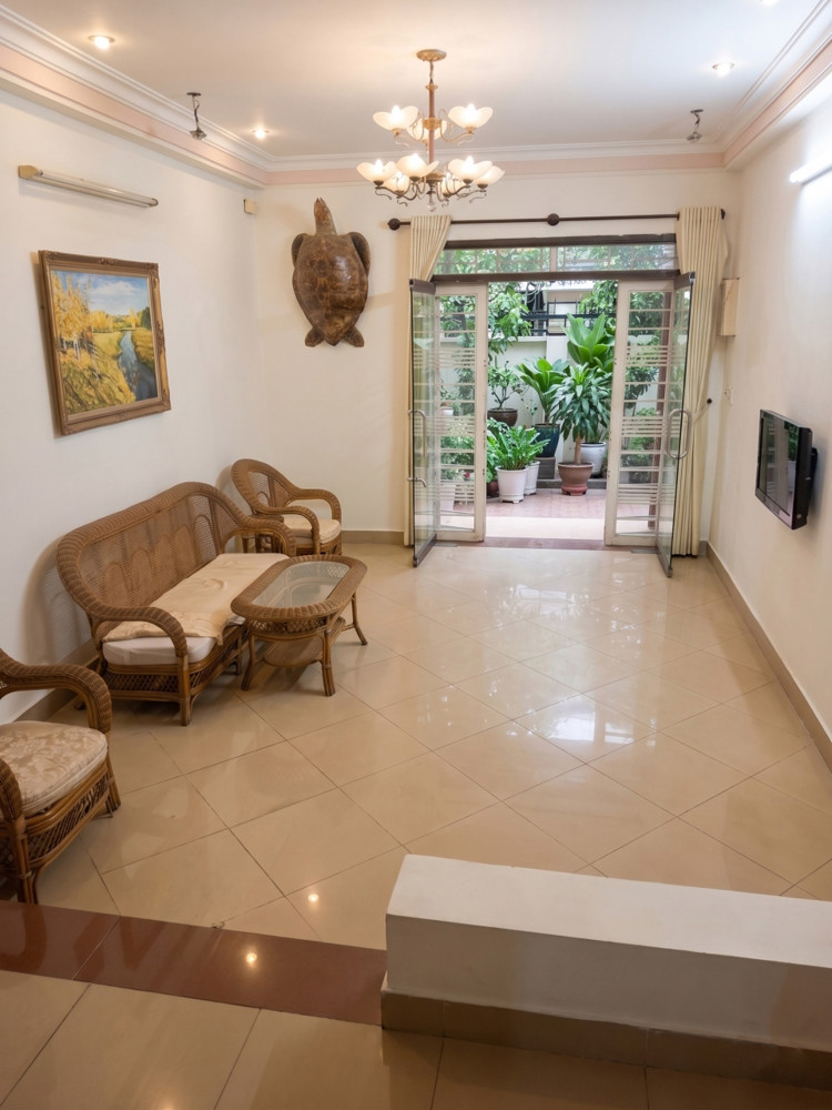 H2291 Nhà 4 Tầng View Công Viên - Kinh Doanh Đỉnh Sát Làng Hoa!
