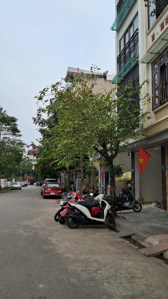 Bán Đất Phúc Lợi 90M2- Mt 17M- Vỉa Hè, Ô Tô Tránh, Hinh Doanh- Hơn 15 Tỷ