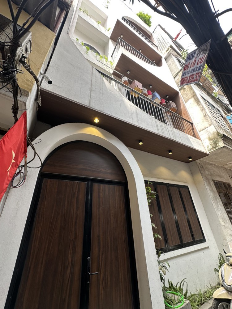 Phố Huế – Nhà Đẹp Ở Ngay – Ô Tô – Thang Máy – Nhỉnh 17 Tỷ