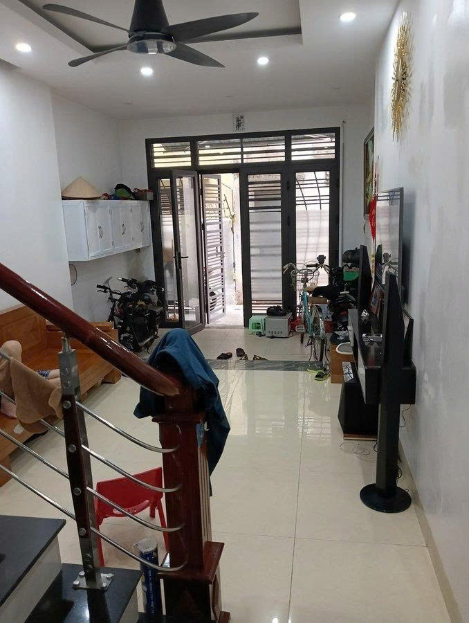 Bán Nhà Mới-Đẹp Ô Tô Đỗ Cửa -Kinh Doanh 42M2 X 4 Tầng 8.2 Tỷ. Vũ Xuân Thiều-Long Biên