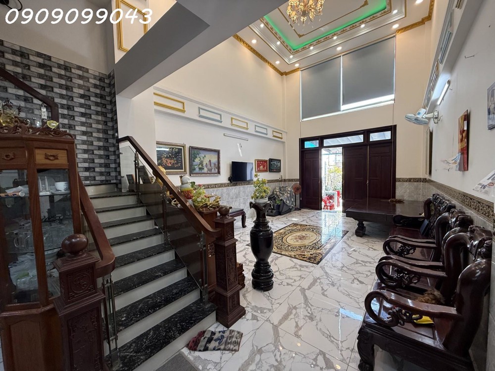 Siêu Phẩm Gò Vấp – Nhà Mới 3 Tầng Btct – 123M² Đường 8M Xe Tải Tránh