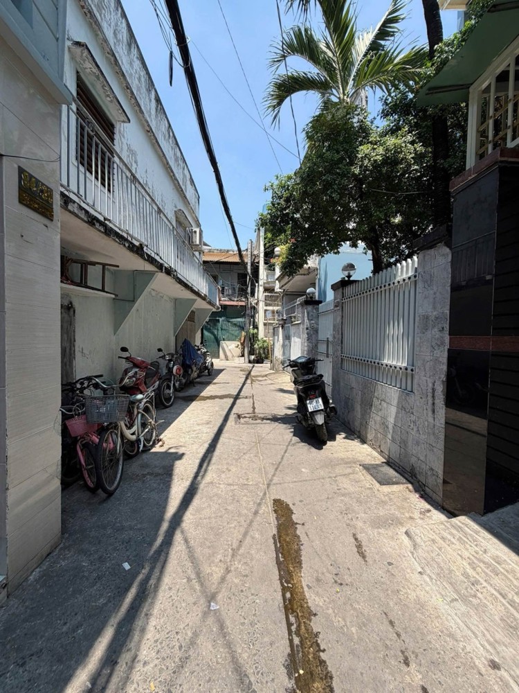 K2281 - Hộ Khẩu Tân Bình, Giá 