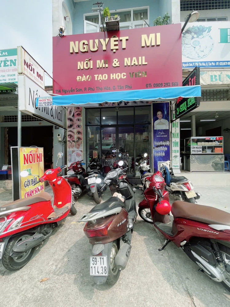 Tân Phú ! Chốt Nhanh – Sang Rẻ Salon Nail – Mi, Mt Đường Lớn Nguyễn Sơn , Vị Trí Mt Bao Đẹp, Tel :