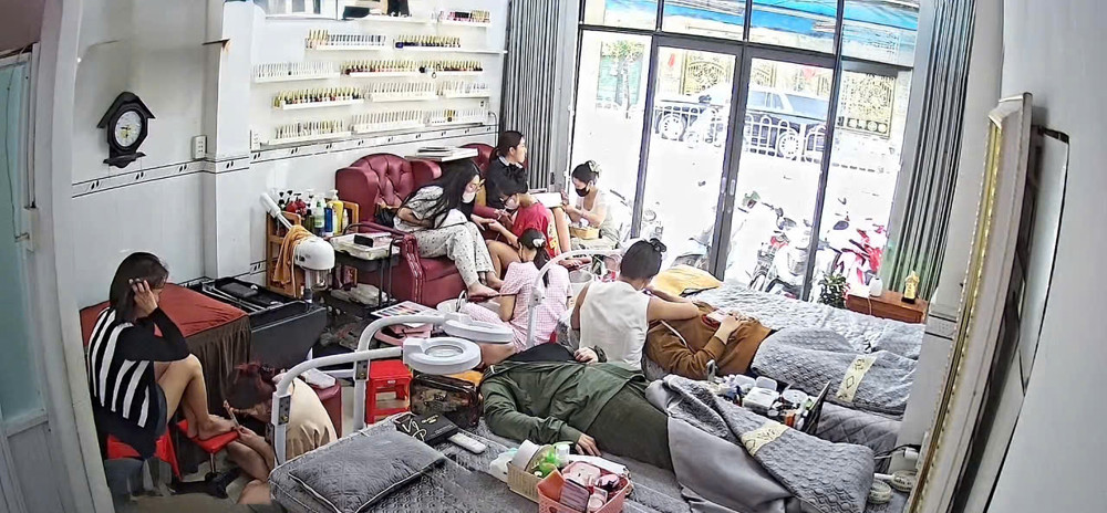 Tân Phú ! Chốt Nhanh – Sang Rẻ Salon Nail – Mi, Mt Đường Lớn Nguyễn Sơn , Vị Trí Mt Bao Đẹp, Tel :