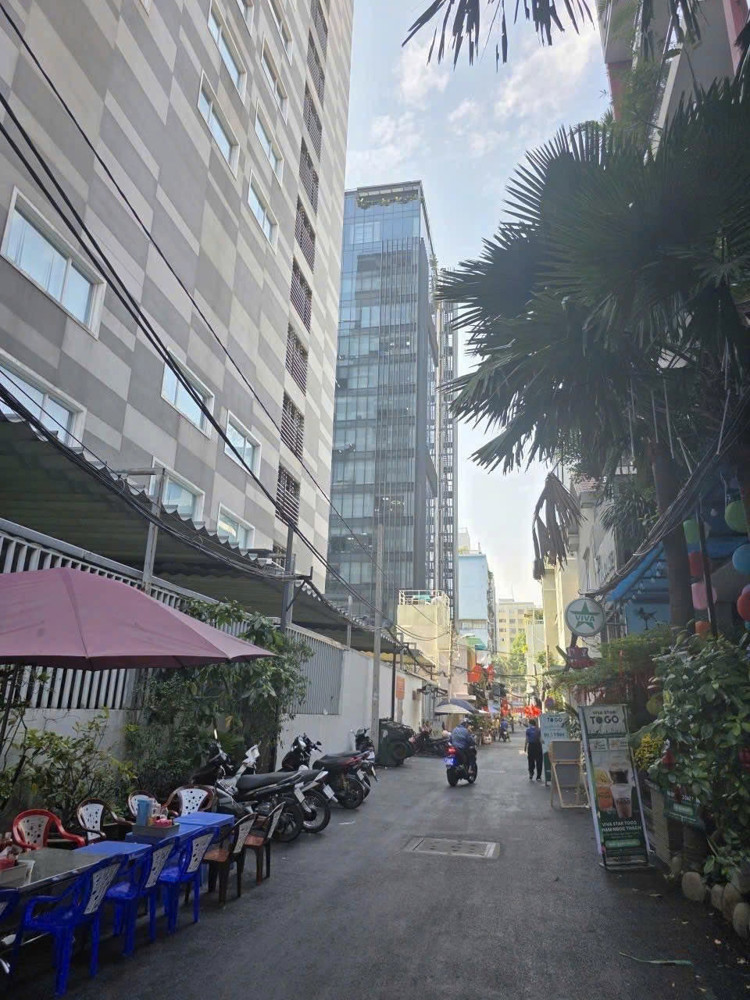 Bán Nhà Mặt Tiền Hẻm 8M Cao Thắng - Nguyễn Thị Minh Khai, 13X18m, 2 Tầng, 76 Tỷ