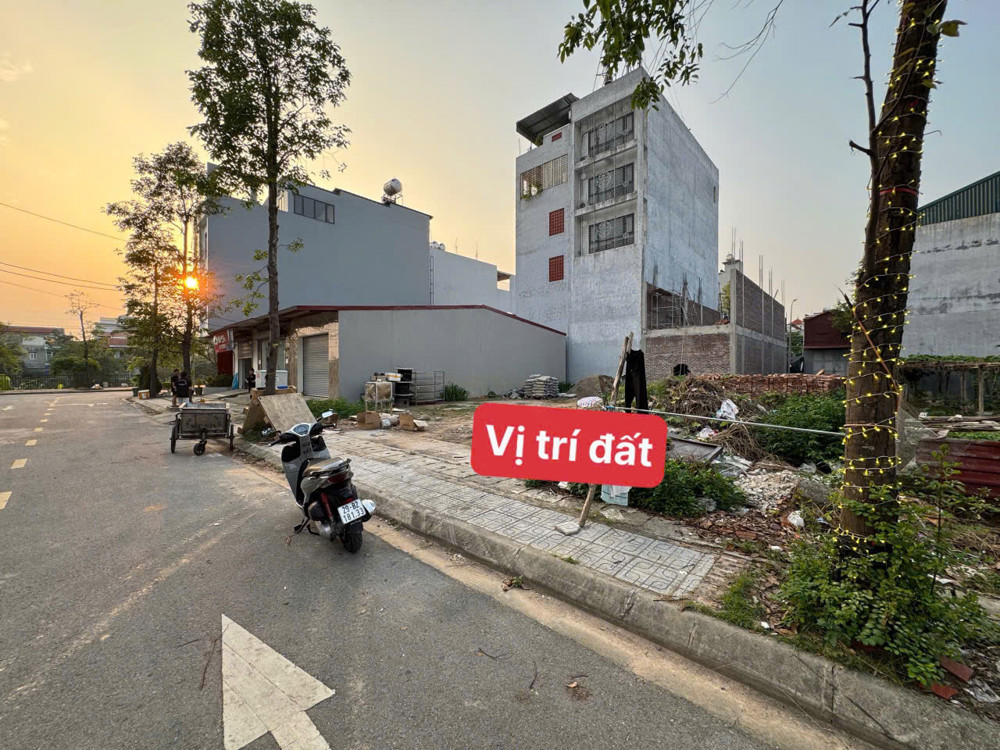 Vị Trí Kim Cương Tại Đất Thị Trấn Tổ 1 -Tại Sóc Sơn Hà Nội -Dt 90 M Fun Thổ Cư