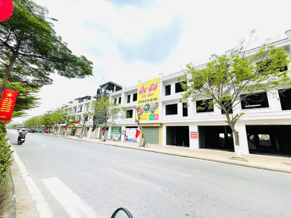 Hiếm Có Khó Tìm - Nhà 5 Tầng Dòng Tiền Khủng Ngay Nguyễn Văn Cừ, P. Phù Khê, Bắc Ninh