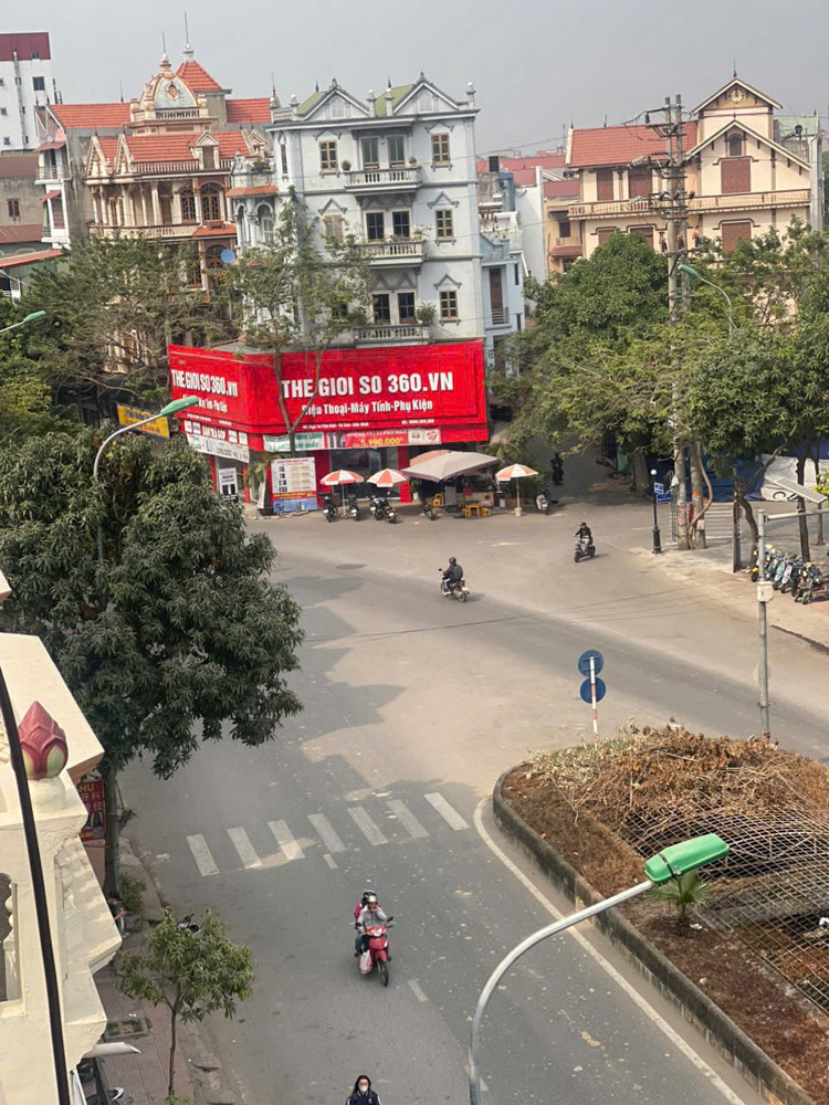 Hiếm Có Khó Tìm - Nhà 5 Tầng Dòng Tiền Khủng Ngay Nguyễn Văn Cừ, P. Phù Khê, Bắc Ninh