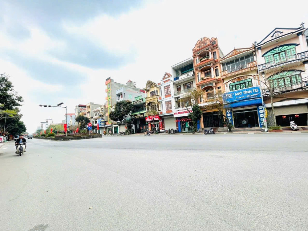 Hiếm Có Khó Tìm - Nhà 5 Tầng Dòng Tiền Khủng Ngay Nguyễn Văn Cừ, P. Phù Khê, Bắc Ninh