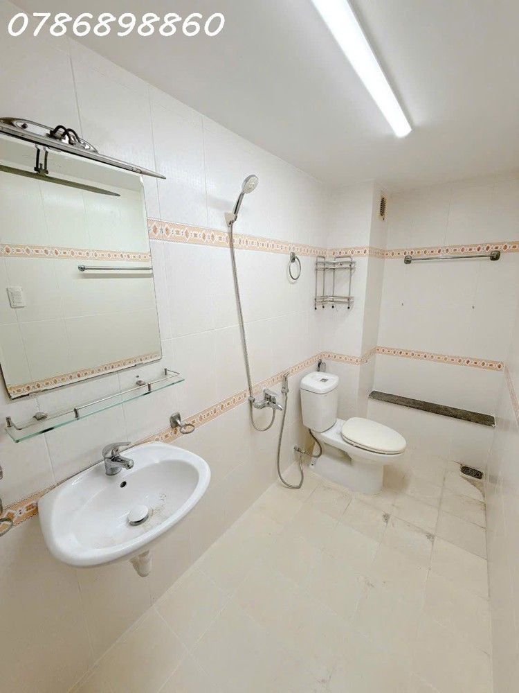 Nhà Góc 2 Mặt Tiền – Vị Trí Cực Đẹp Ngay Trung Tâm Quận 7