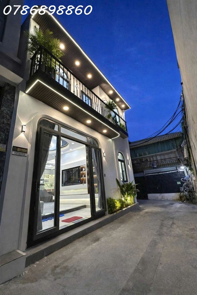 Nhà Mới Đẹp – Góc 2 Mặt Thoáng – Full Nội Thất Cao Cấp Hẻm 749 Huỳnh Tấn Phát, Q7