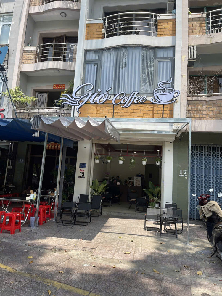 Quán Cafe Đẹp Lắm Giá Rẻ 98 Tr , Mt Có Vỉa Hè 10M Và Khu Văn Phòng Mát Rượi , Dt : 4M X 20M , Tel :