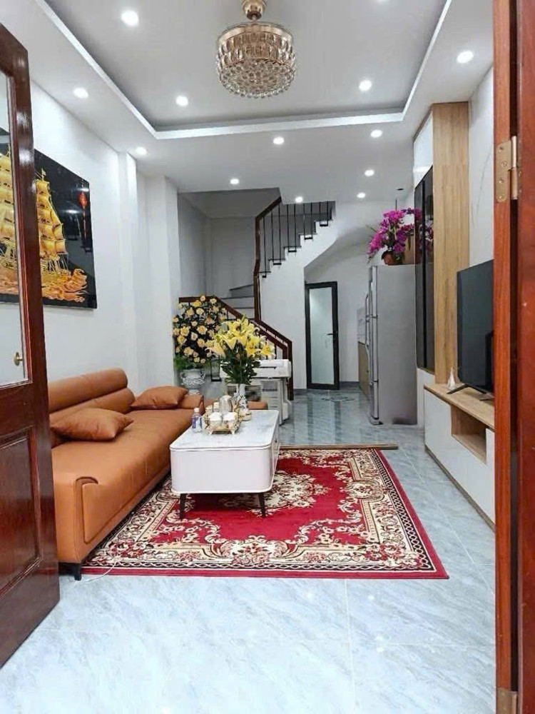 Nhà Đẹp Long Biên – 52M² – Gần Aeon Mall, Cầu Vĩnh Tuy – Giá Chỉ 6,X Tỷ