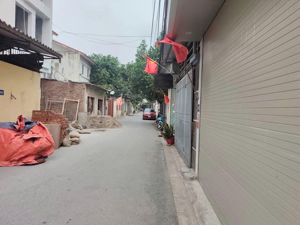 11.8 Tỷ Mặt Phố Sáp Mai — 100M² Ngay Cổng Kcn Bắc Thăng Long, Hàng Không Nhiều
