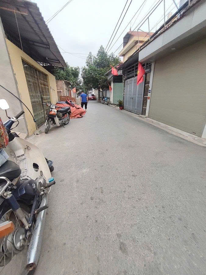 11.8 Tỷ Mặt Phố Sáp Mai — 100M² Ngay Cổng Kcn Bắc Thăng Long, Hàng Không Nhiều