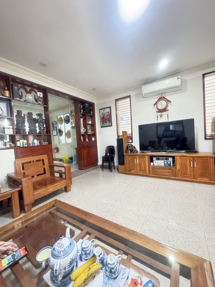 ► Góc Mt Đinh Tiên Hoàng, 110M2, 4 Tầng Đúc, Kinh Doanh + Phòng Cho Thuê Riêng, 10.X Tỷ