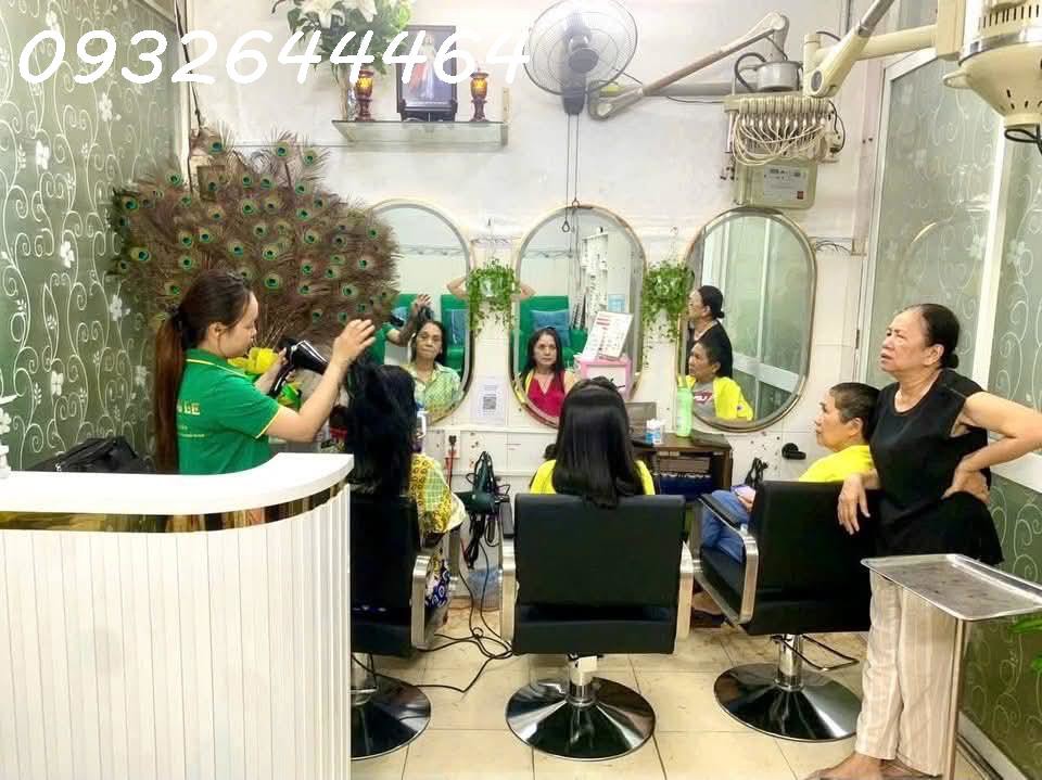 Cần Sang Tiệm Nail Phú Nhuận Vị Trí Đẹp, Khách Ổn Định