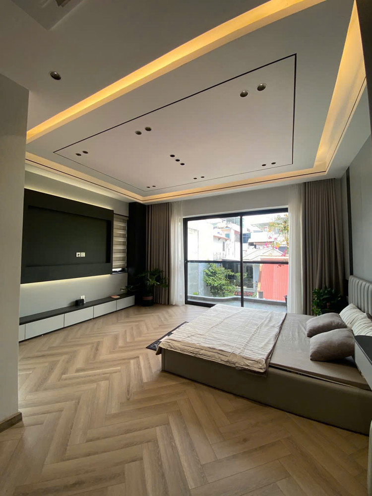 Huỳnh Tấn Phát – Thang Máy Fuji – Full Nội Thất Cao Cấp – Nhà Đẹp Ở Ngay