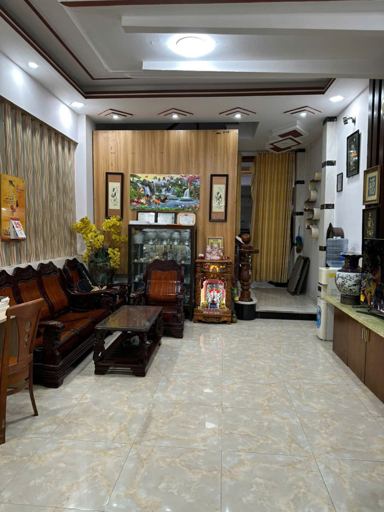 Hot Chính Chủ Bán Nhanh Nhà 3 Tầng – Trung Tâm Thị Trấn Nhà Bè – Giá Giảm Sốc Chỉ Còn 80 Triệu/m2