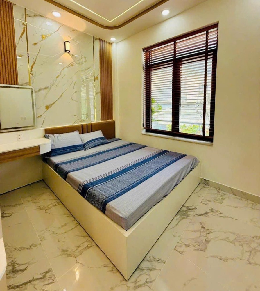 Nhà Hẻm 1942 Huỳnh Tấn Phát, Ngang 6.4M, 5 Phòng, Chỉ Hơn 6 Tỷ