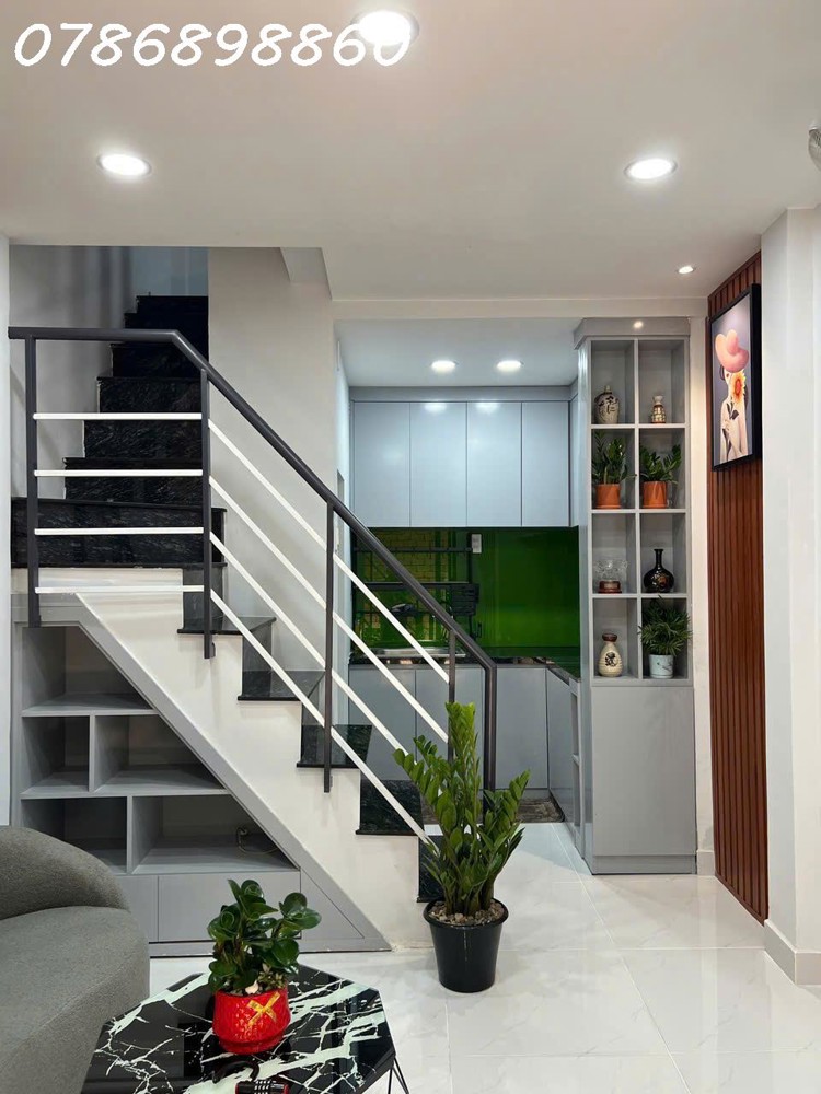 Bán Nhà Chính Chủ Hẻm 180 Bùi Văn Ba, Quận 7 – Gần Kcx Tân Thuận