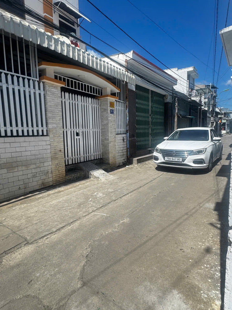 Nhà Hẻm Phú Xương – 145M² Full Thổ – Ô Tô Tận Nhà – Cách 2/4 Chỉ 100M – 4.8 Tỷ