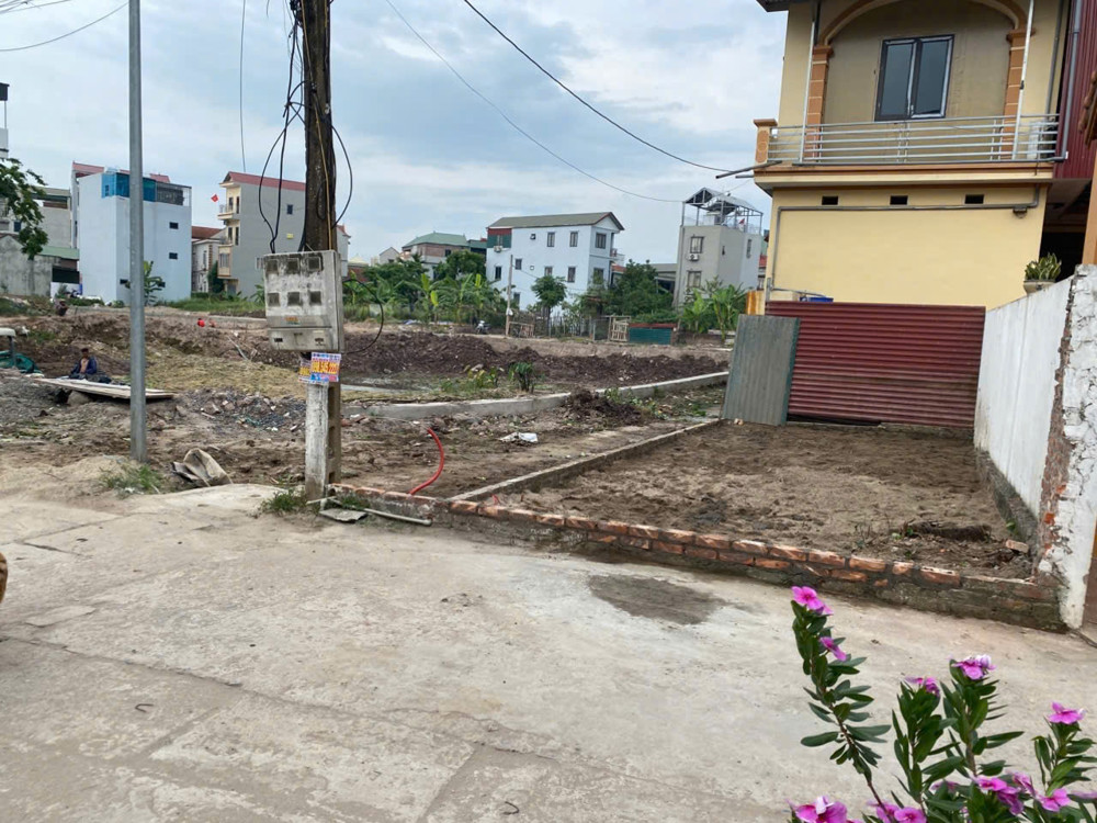 Bán Đất Đức Thượng - Lô Góc Siêu Vip Thượng Thụy – View Hồ – Gần Ql32 - Nhỉnh 4 Tỷ