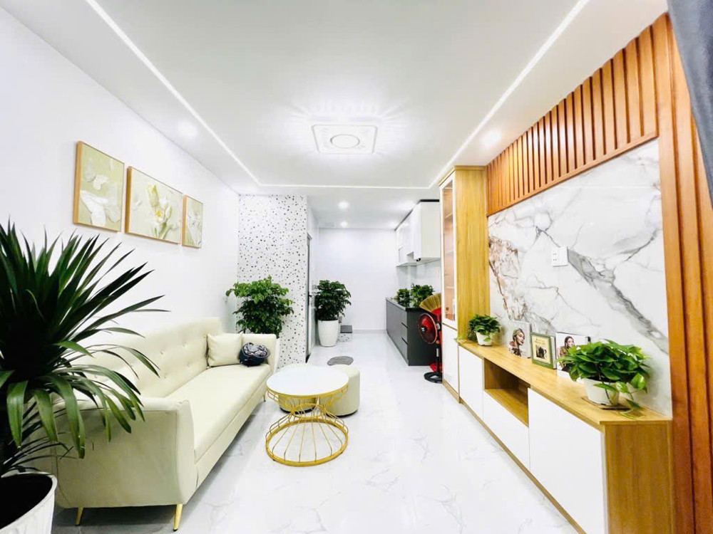 Bán Nhà Thống Nhất, Hẻm Xe Hơi, 5 Tầng Chỉ Nhỉnh 8 Tỷ