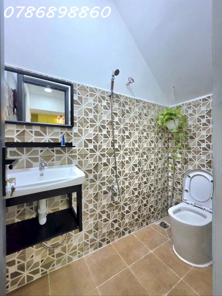Nhà Đẹp – Vị Trí Kinh Doanh Cực Tốt Hẻm 1147 Huỳnh Tấn Phát, Quận 7