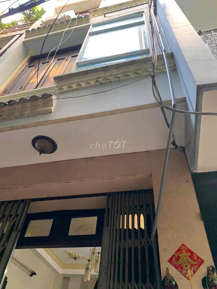 Cho Thuê Nhà 1 Trệt 3 Lầu, 3Pn, Dtsd 128M2 + Nội Thất, Đ.võ Văn Kiệt, P.5, Q.5